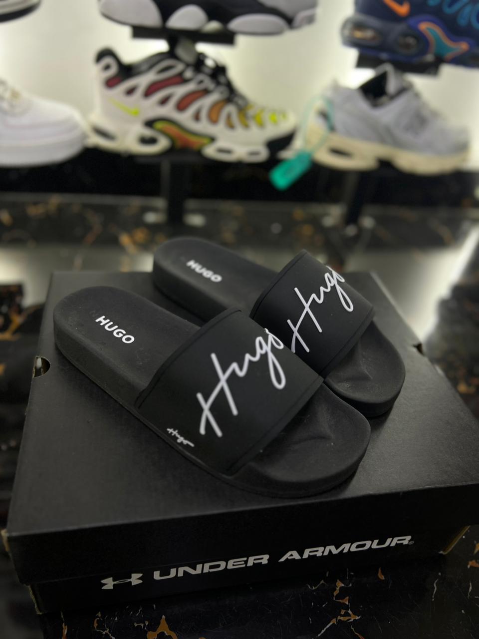 Chancletas Hugo negras