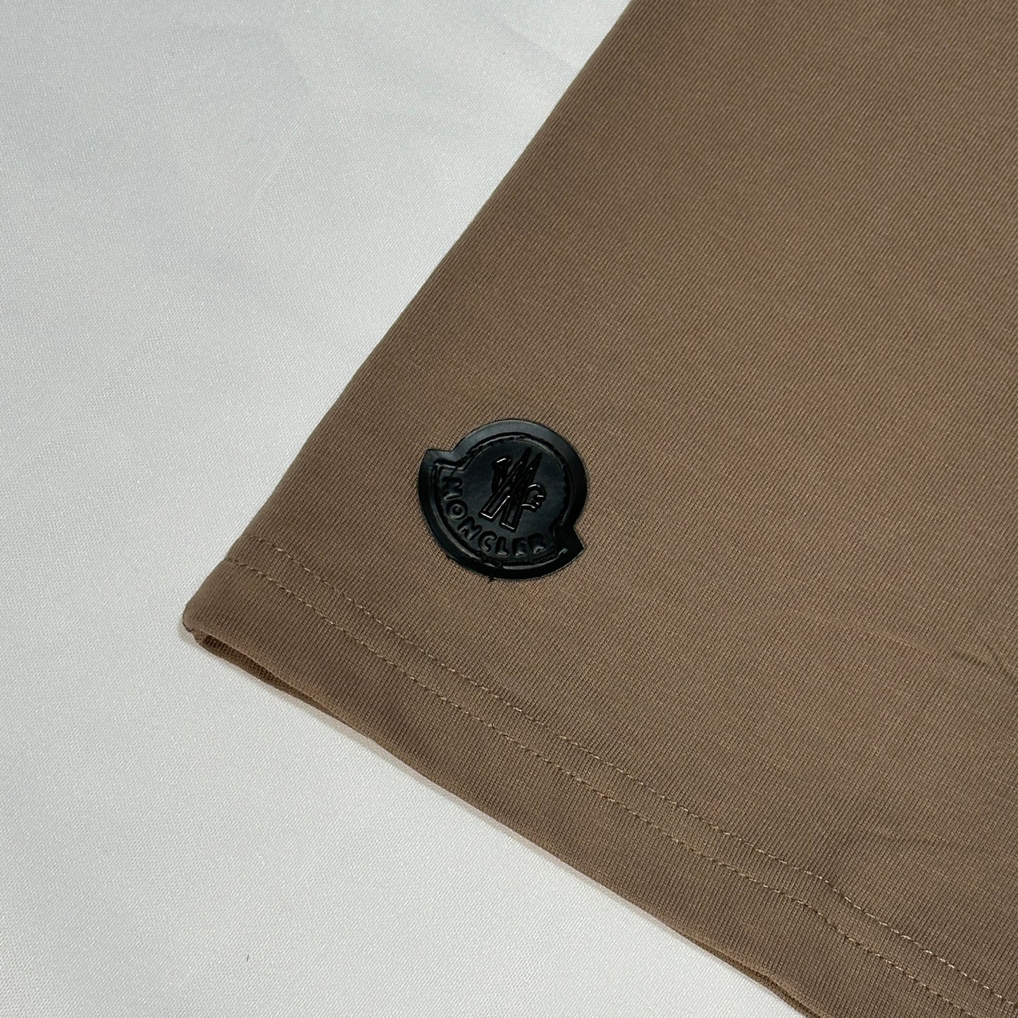 Camiseta Moncler café