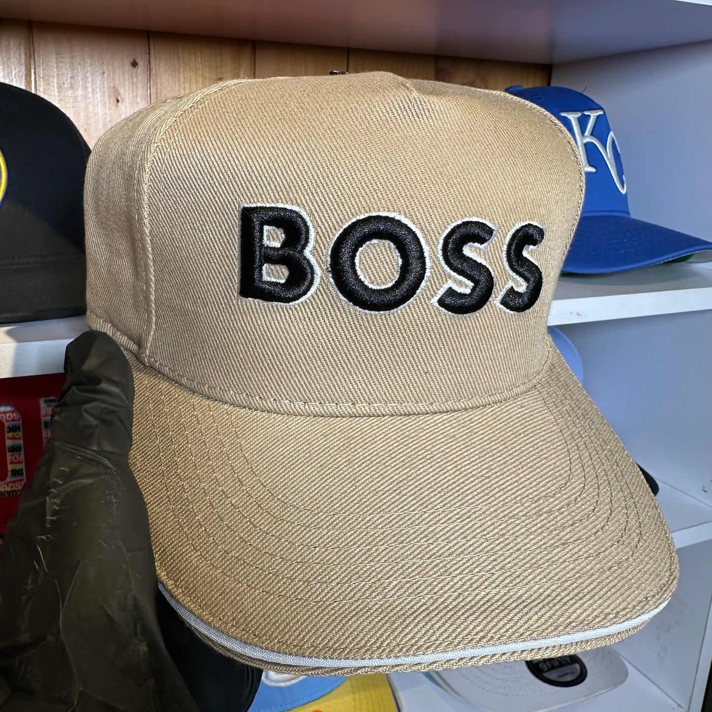 Gorra Boss Beige ajustable
