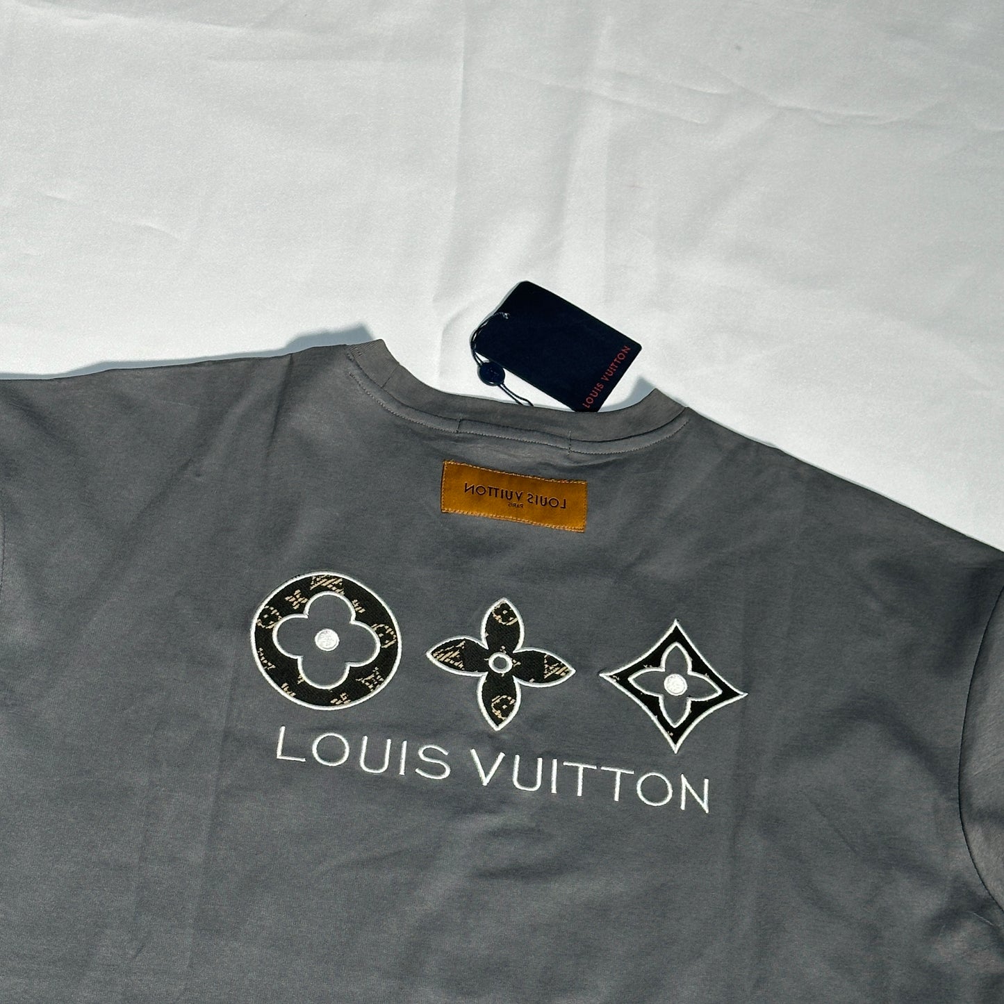 Camiseta Louis Vuitton gris