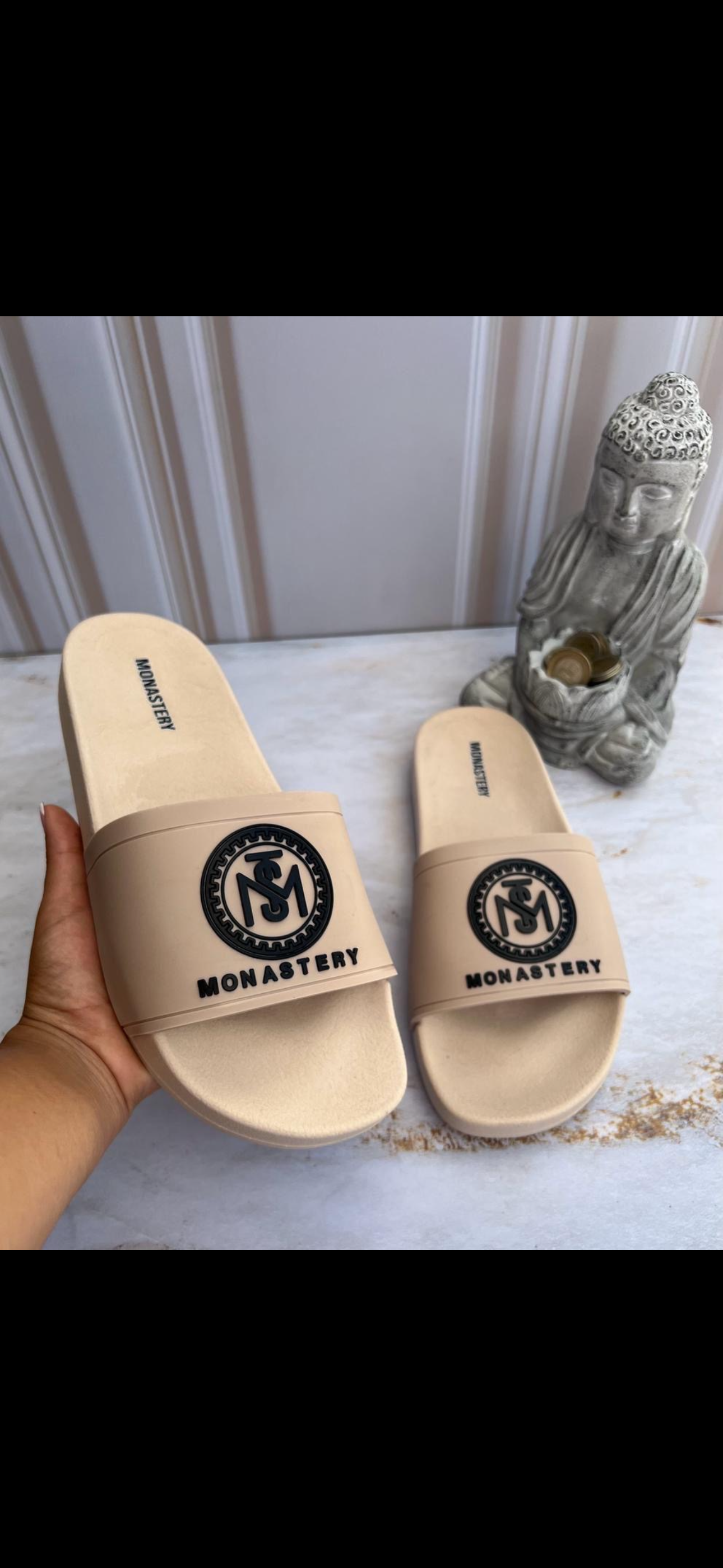 Chancletas monastery beige