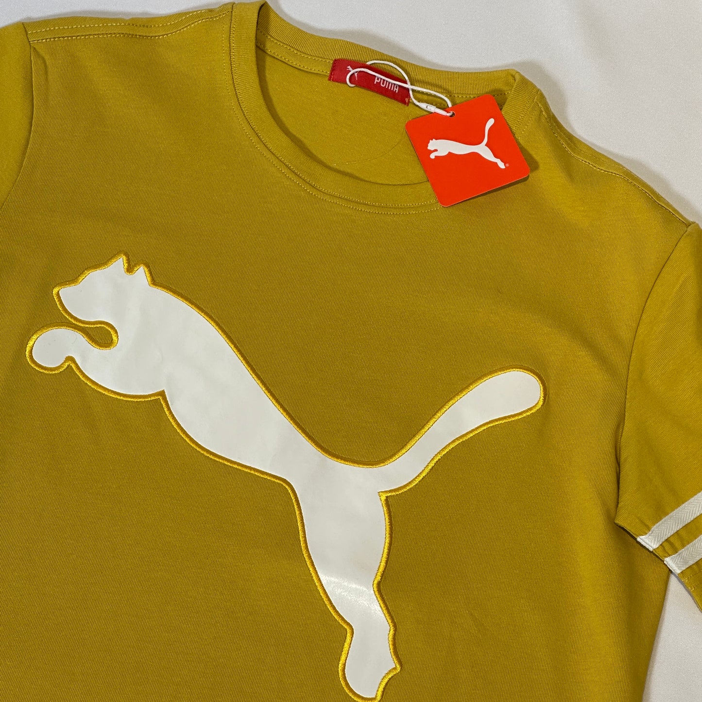 Camiseta puma mostaza