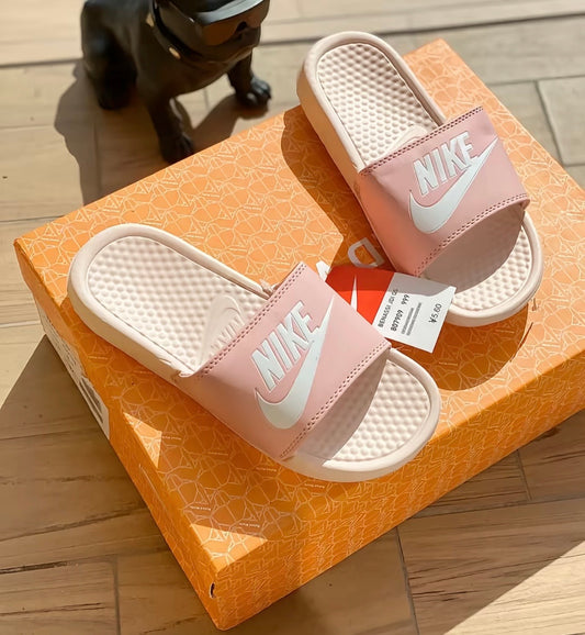 Chancletas nike coral