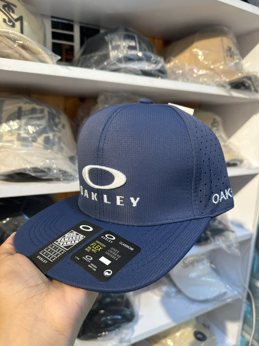 Gorra Oakley azul oscuro