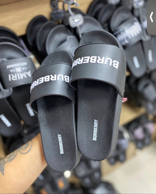 Chancletas Buberry  negra
