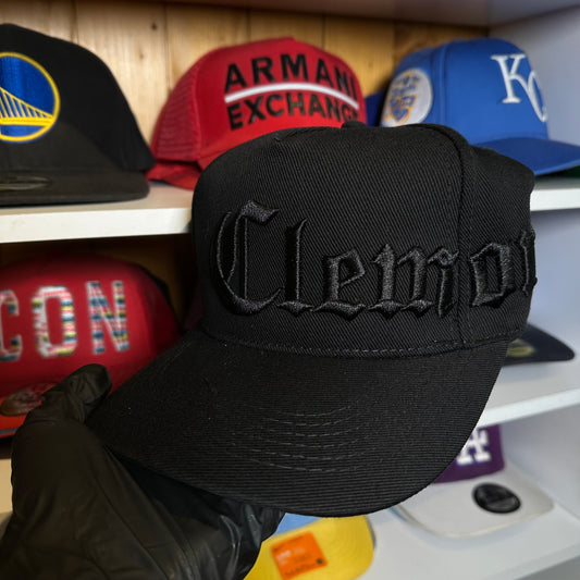 Gorra Ajustable Clemont Negra Diseño 1