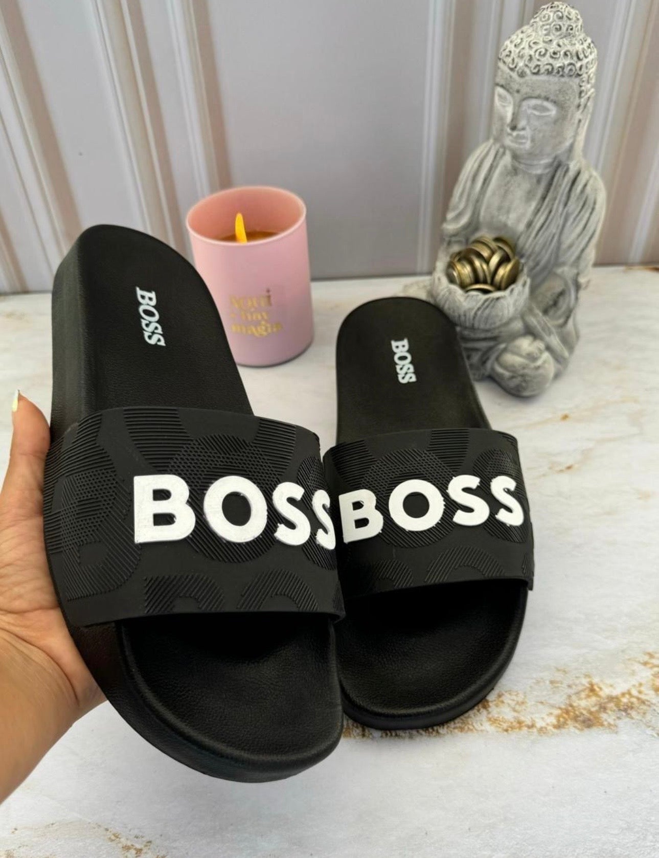 Chancletas Boss negras