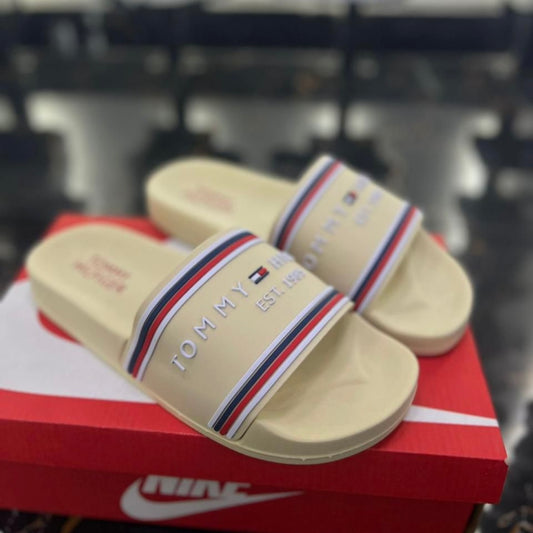 Chancletas Tommy beige oscuro
