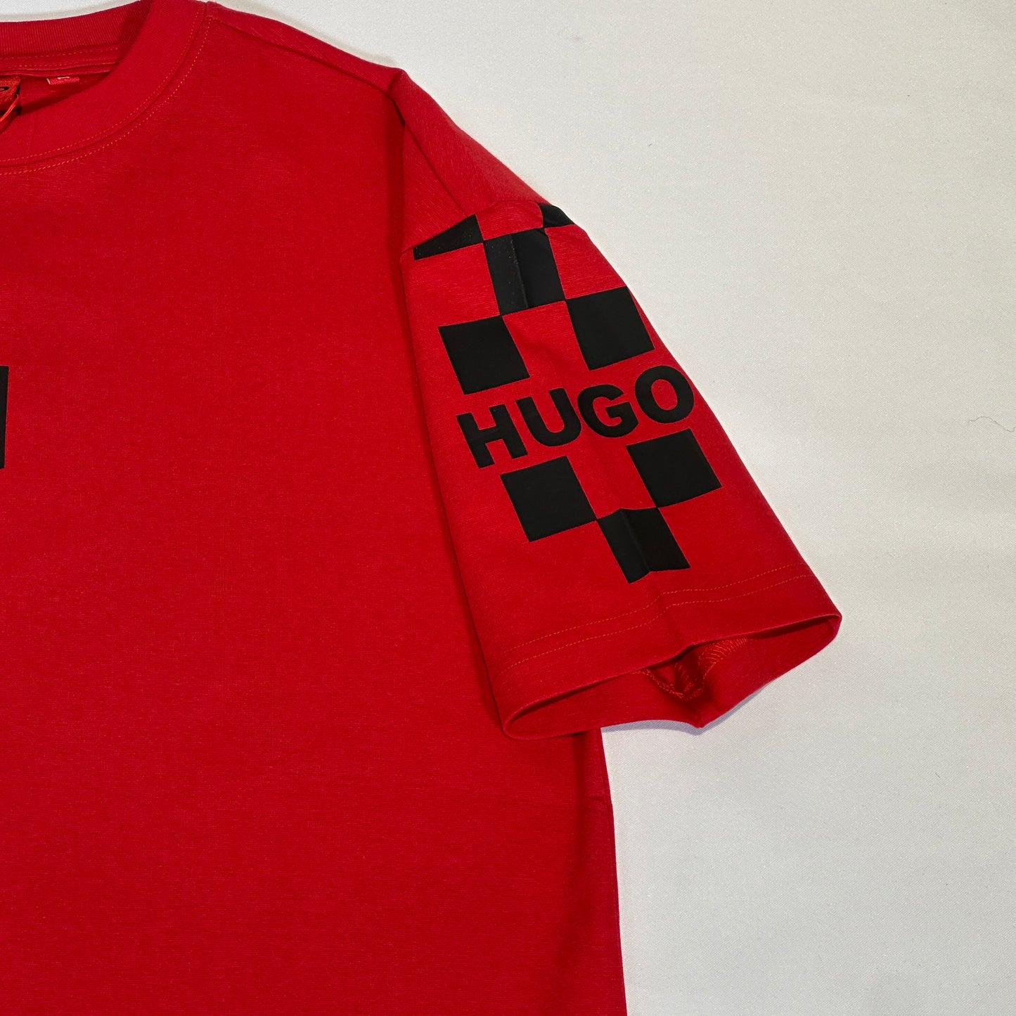 Camiseta Hugo roja