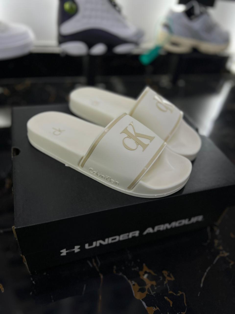 Chancletas Calvin Klein Beige