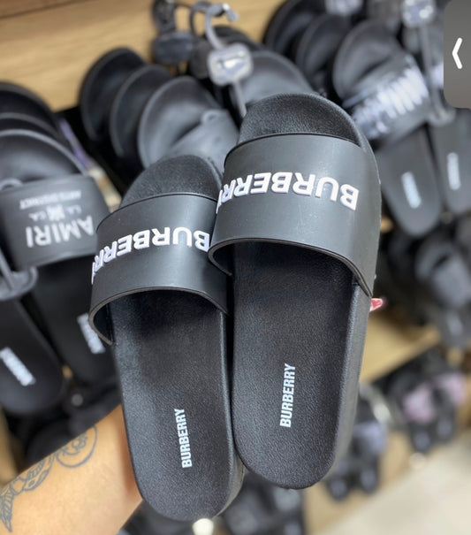 Chancletas burberry negras