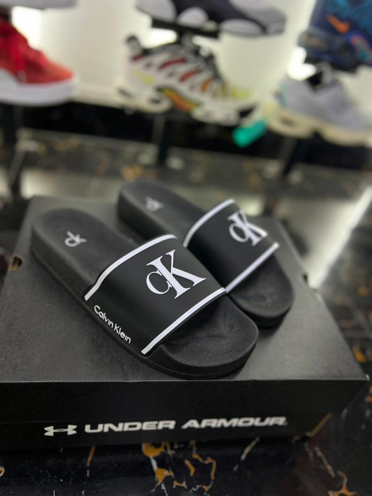 Chancletas Calvin Klein negras