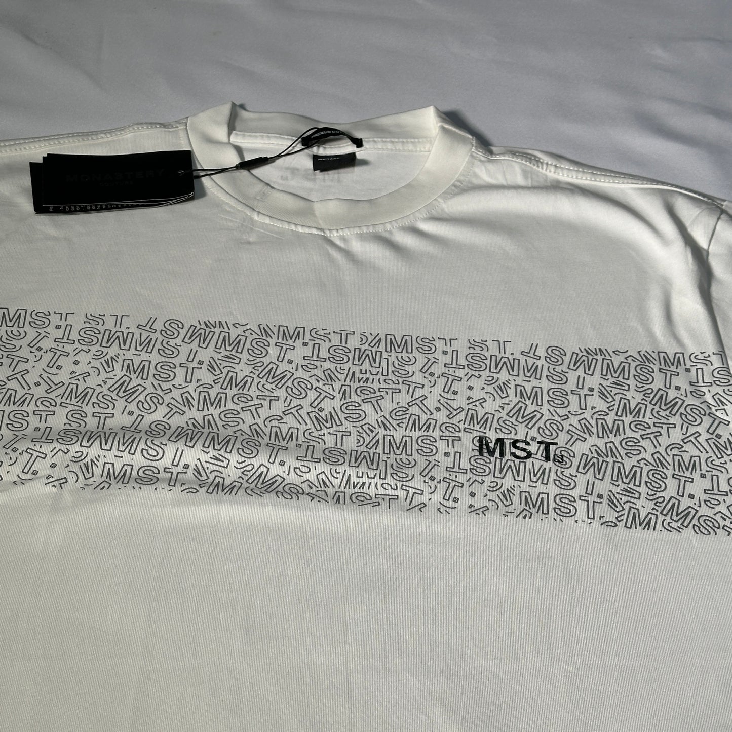 Camiseta Monastery blanca