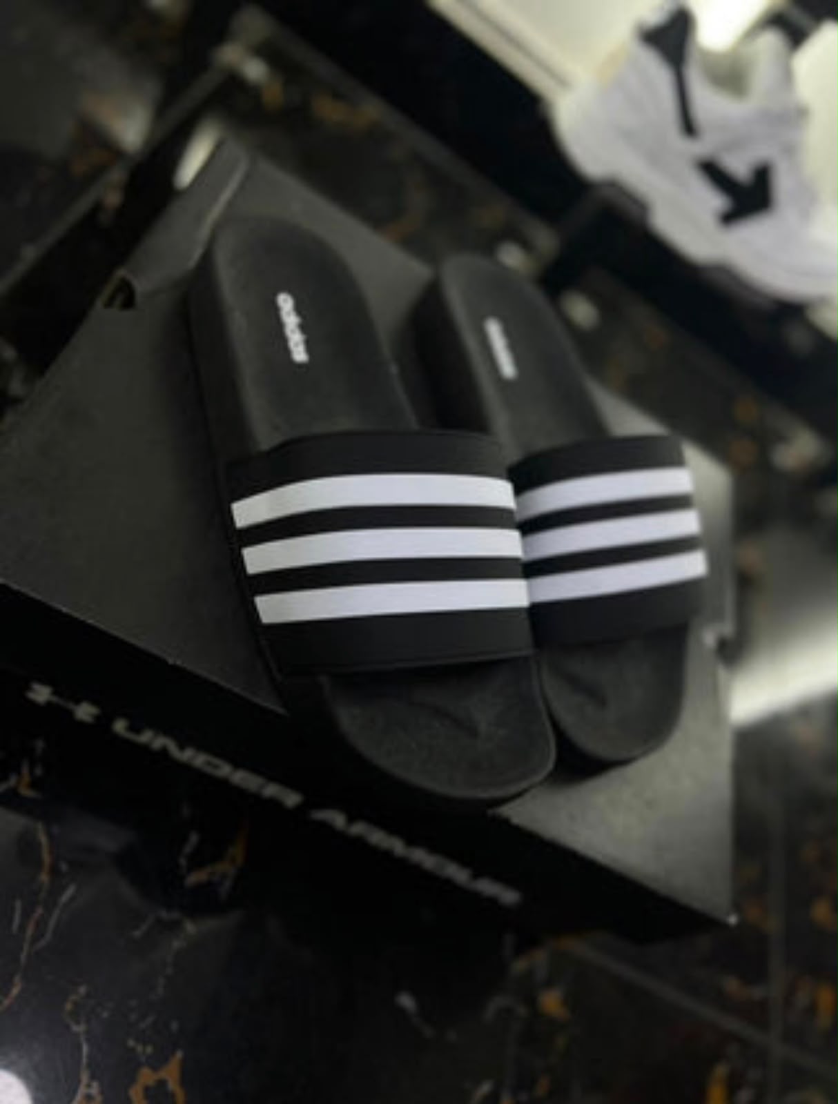 Chancletas Adidas 3 lineas
