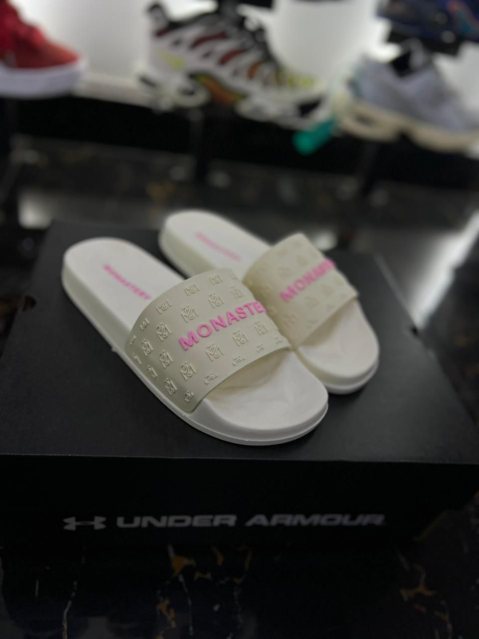 Chancletas monastery beige