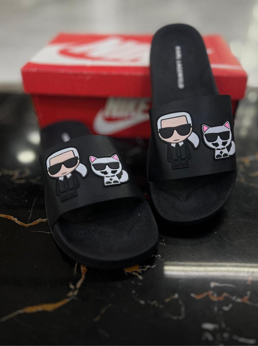 Chancletas Karl negras