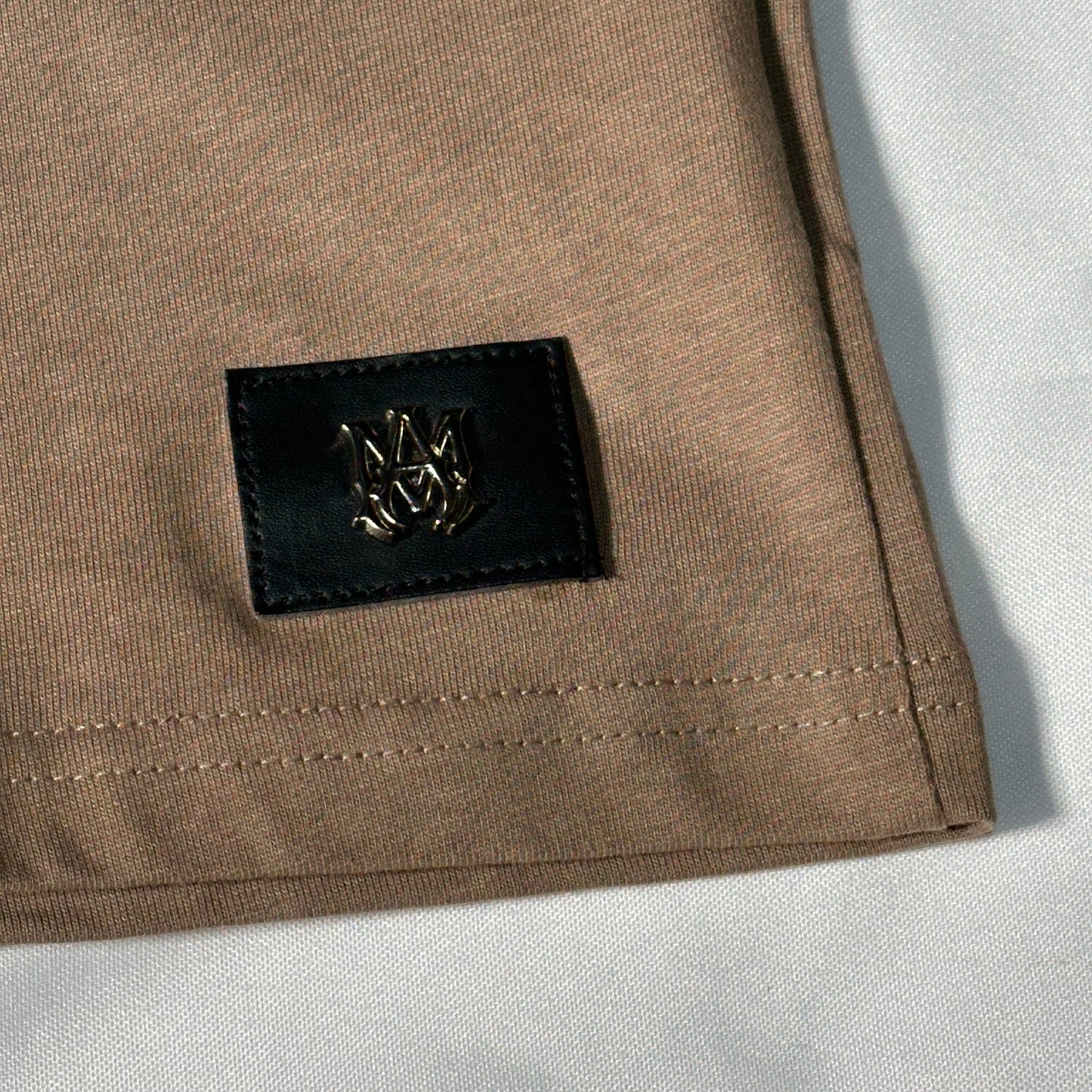 Camiseta Amiri café