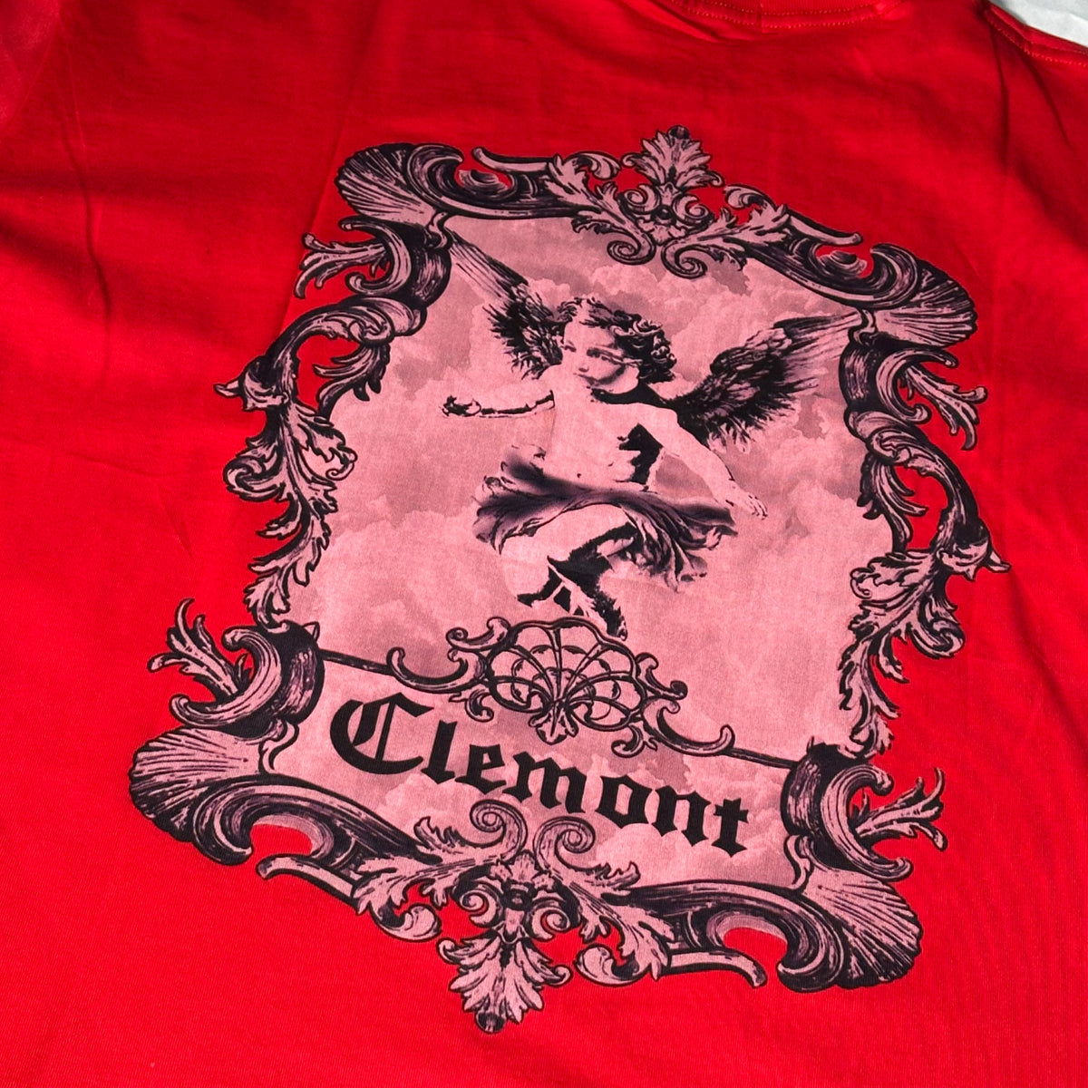 Camiseta Clemont rojo diseño 3