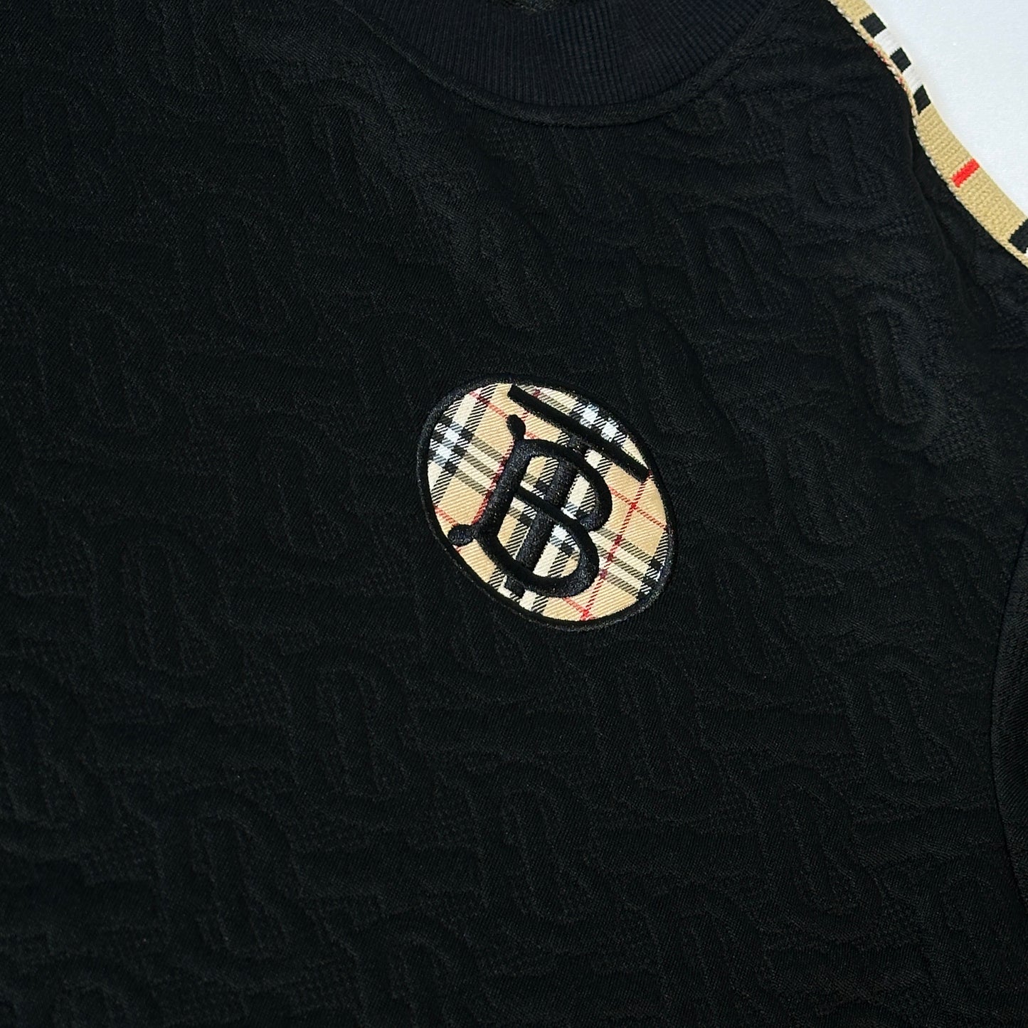 Camiseta burberry negra