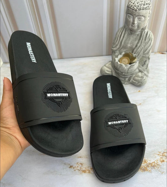 Chancletas Monastery negra