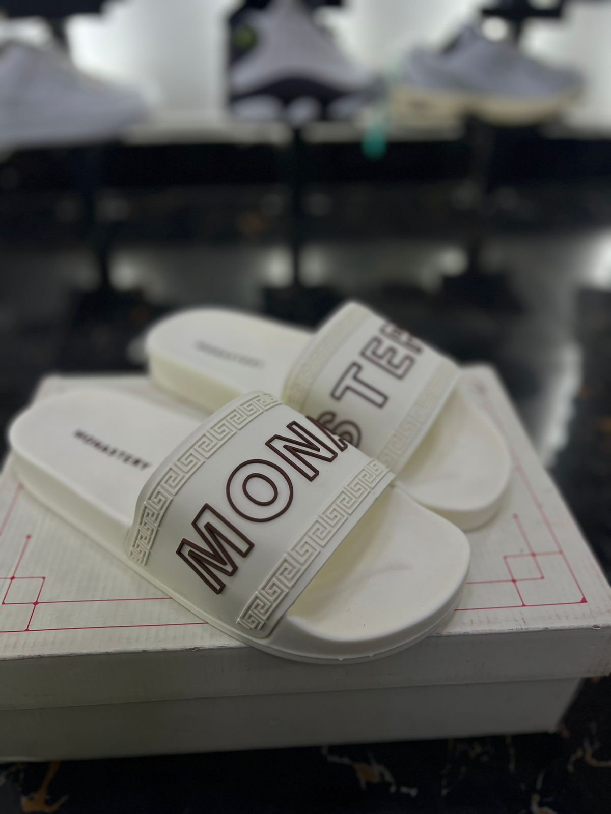 Chancletas monastery beige