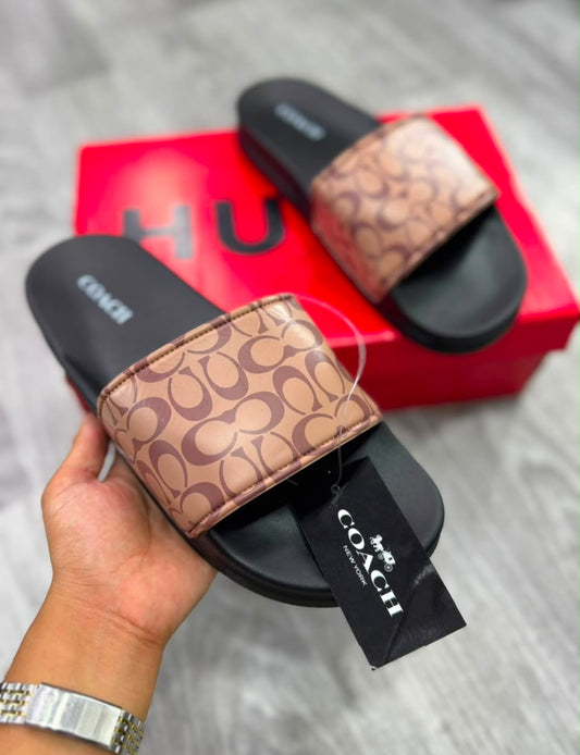 Chancletas Coach café