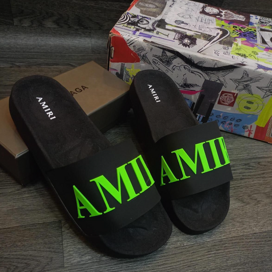 Chancletas Amiri Negras con Verde