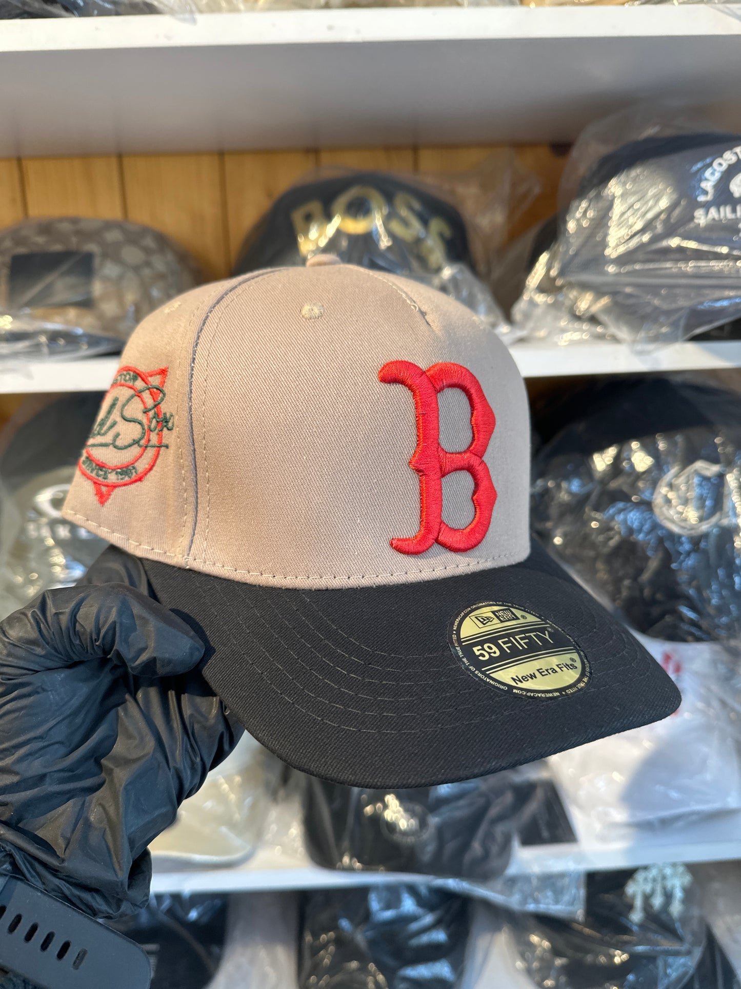 Gorra Ajustable Boston Marrón con Negro