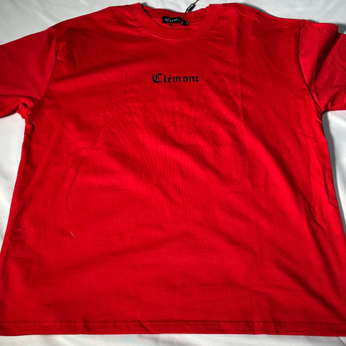 Camiseta Clemont rojo diseño 3