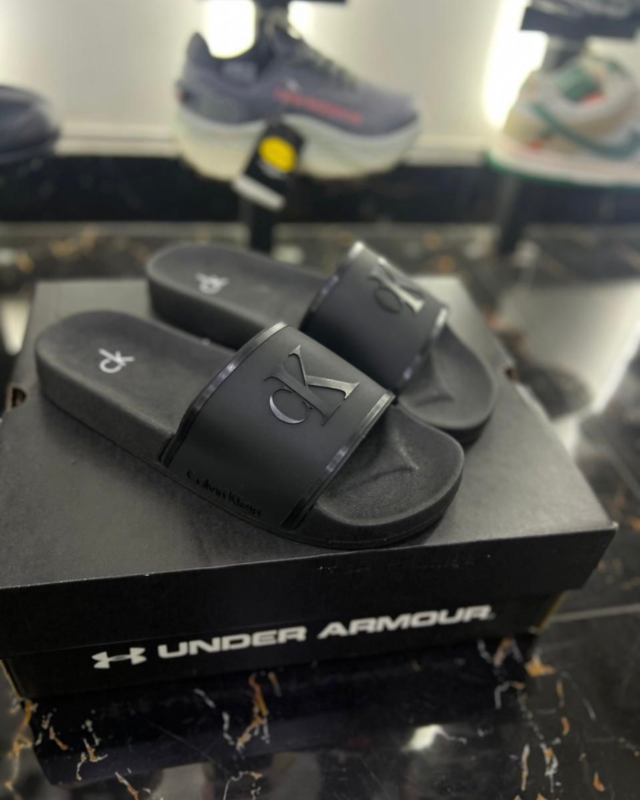 Chancletas Calvin Klein Negras Diseño Clásico