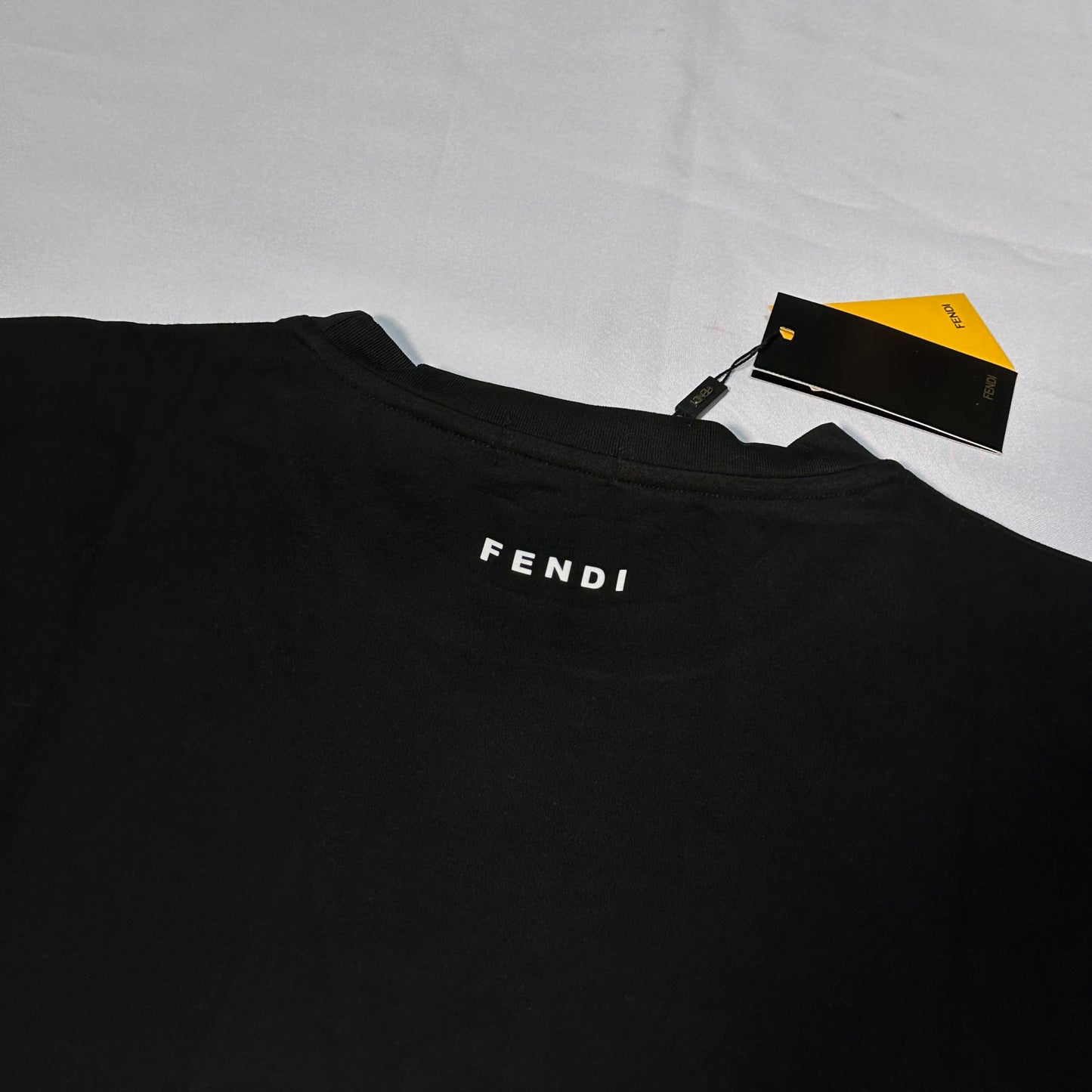 Camiseta Fendi negra