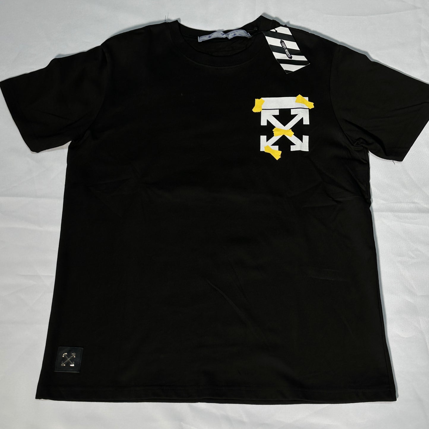 Camiseta off white negra