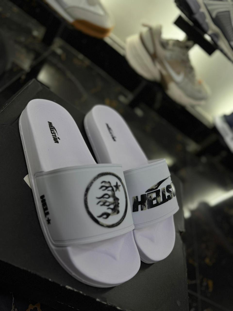 Chancletas Hell Star blancas