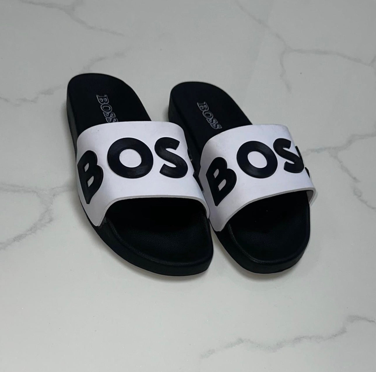 Chancletas Hugo blanca