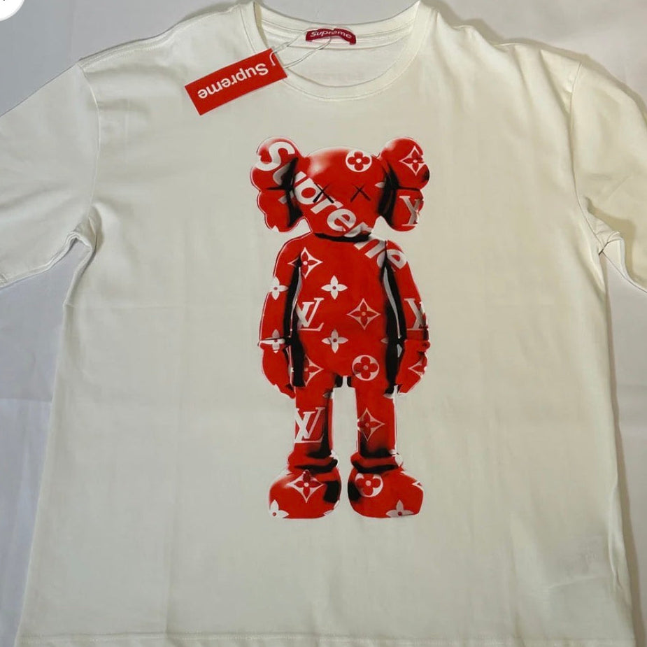 Camiseta Supreme blanca con rojo