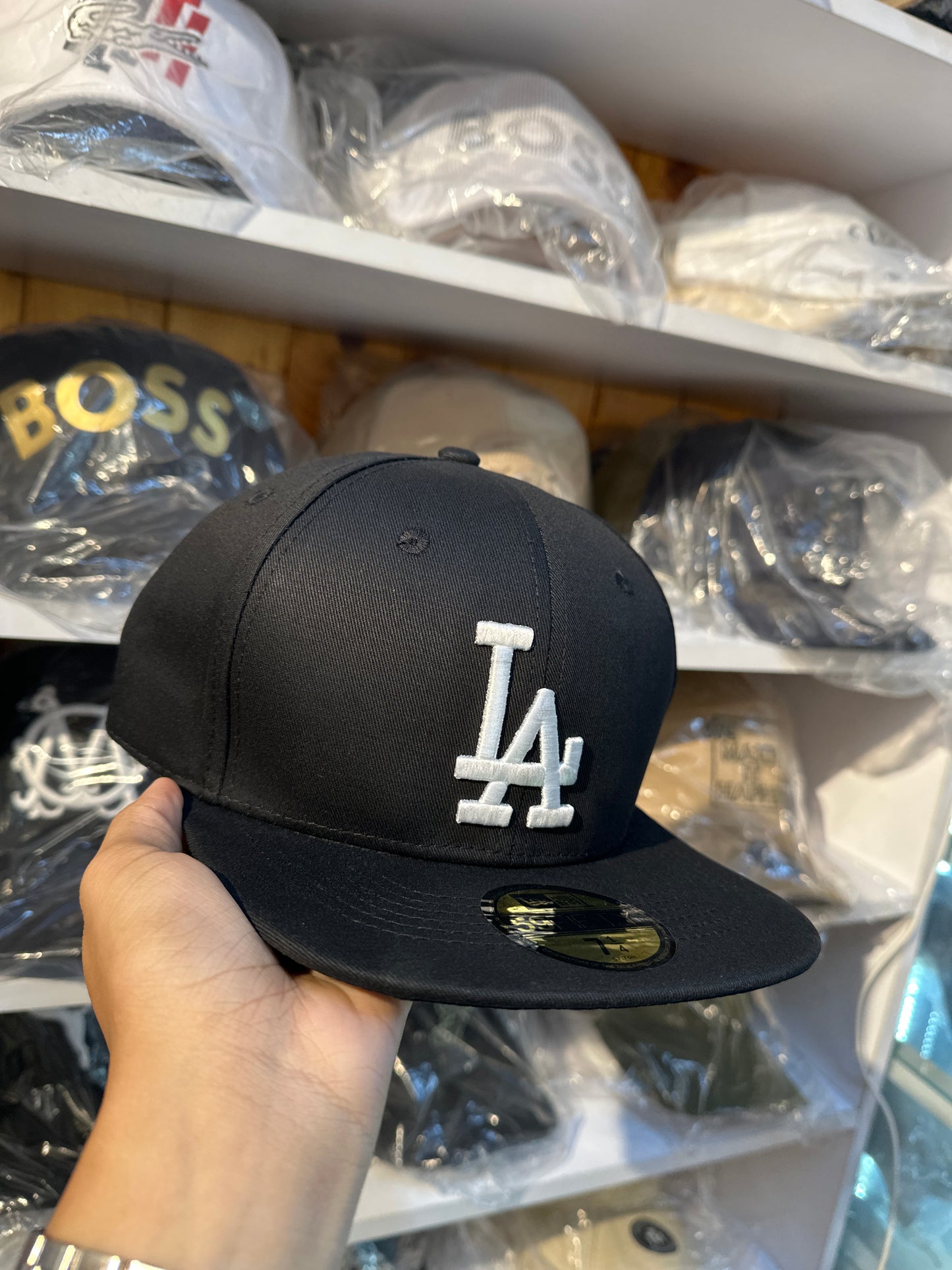 Gorra Cerrada Los Ángeles Negra