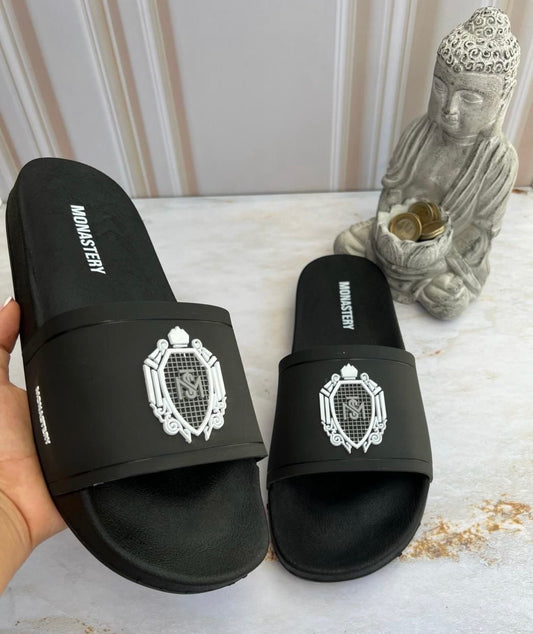 Chancletas monastery negra