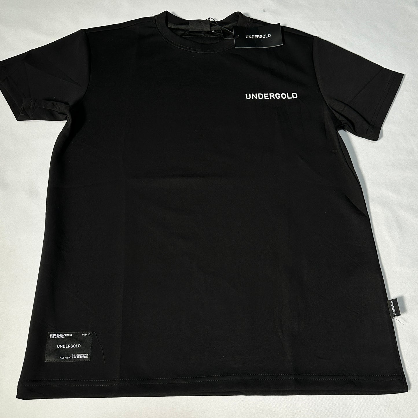 Camiseta Undergold negra