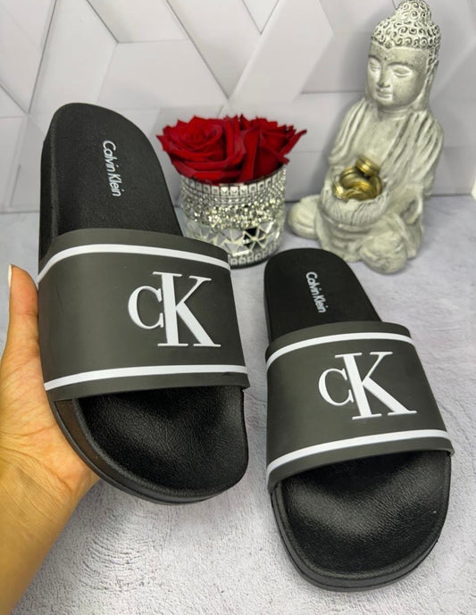 Chancletas Calvin Klein negras