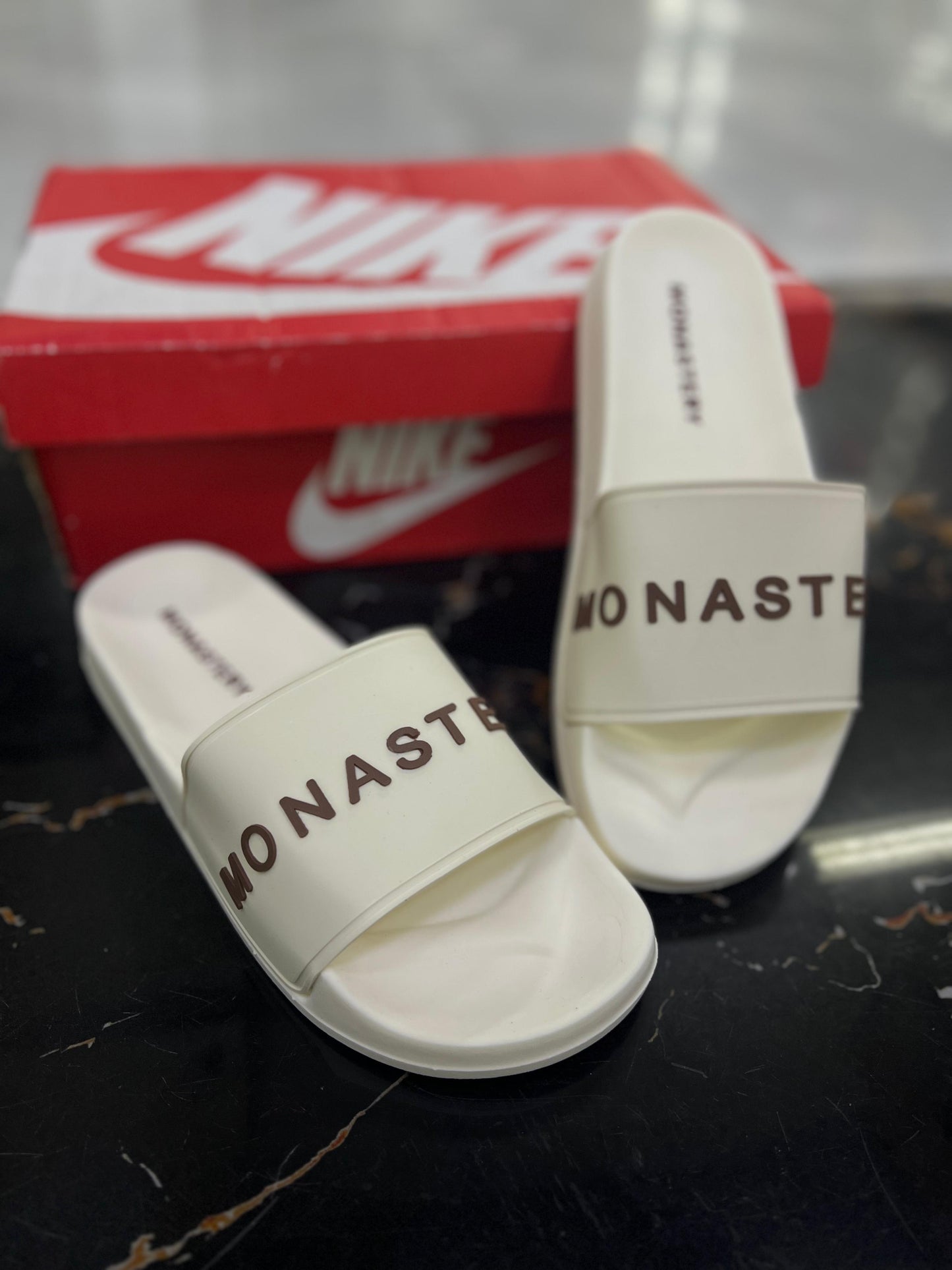 Chancletas Monastery beige