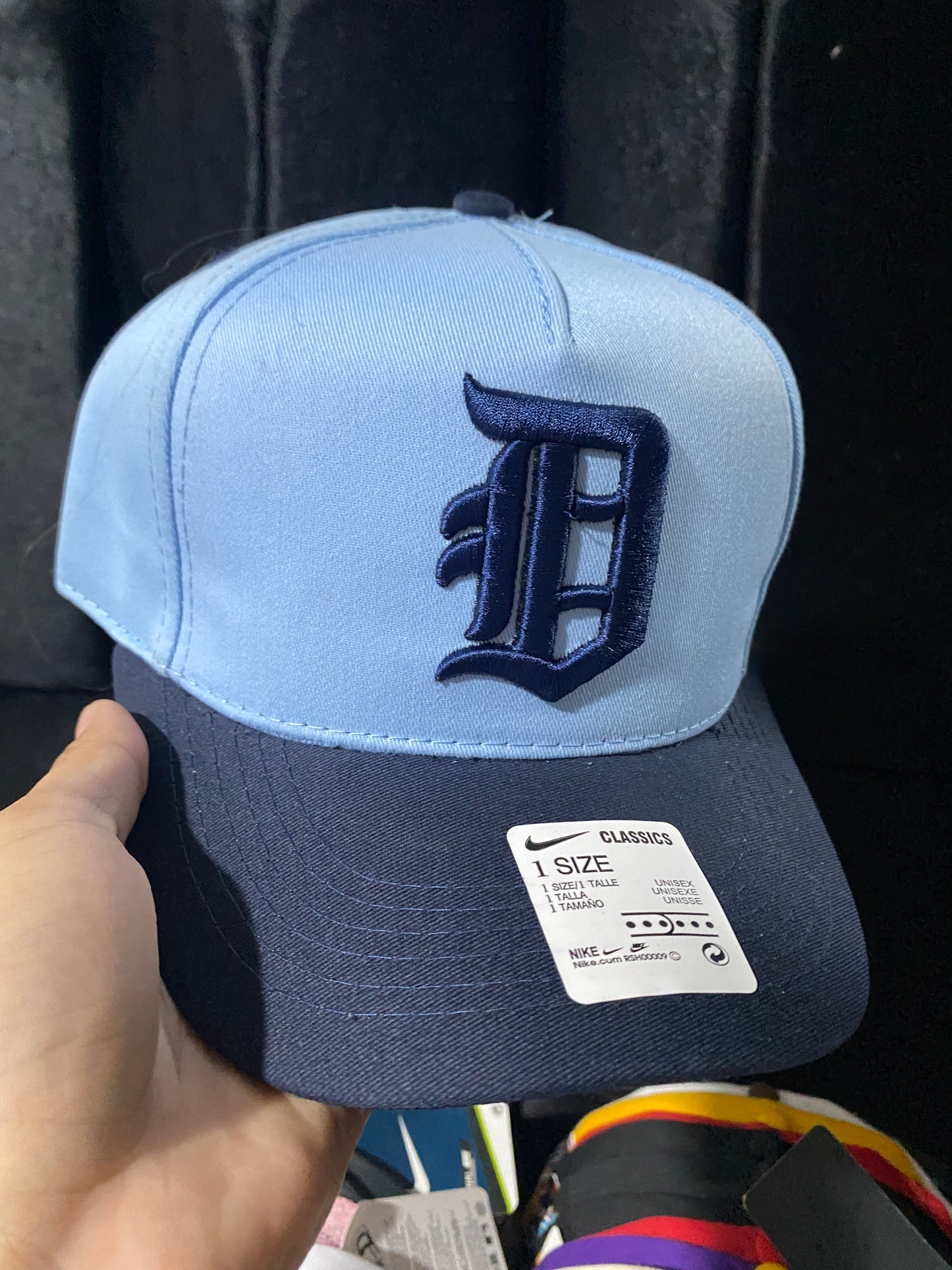 Gorra de Béisbol Curva Ajustable
